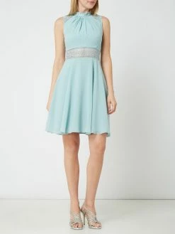 V.M. Cocktailkleid Mit Zierborten Aus Lochspitze - Mint