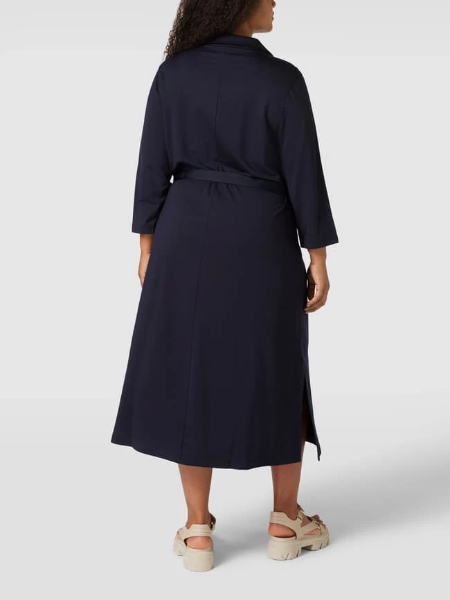 Tommy Hilfiger Curve PLUS SIZE Midikleid Mit Taillengurt - Marineblau 7 Tommy Hilfiger Curve PLUS SIZE Midikleid Mit Taillengurt - Marineblau – Bild 5