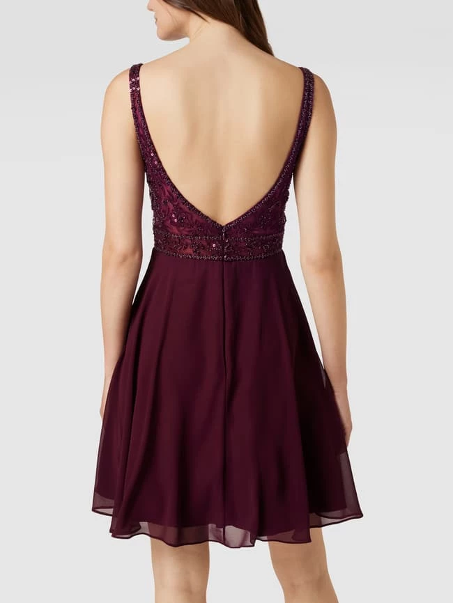 Laona Cocktailkleid Mit Floraler Stickerei Und Zierbesatz - Bordeaux Rot – Bild 5