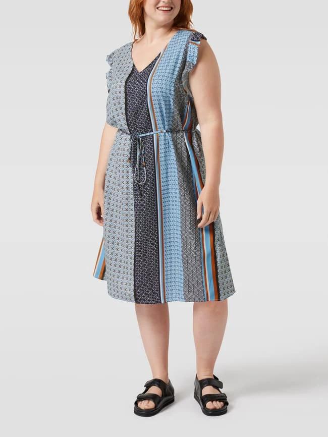 ONLY CARMAKOMA PLUS SIZE Midikleid Mit Grafischem Muster - Marineblau